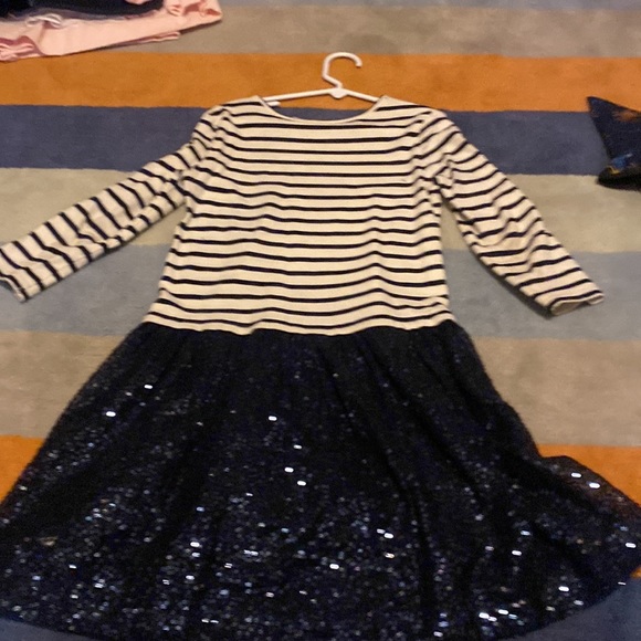 Great for Easter/grad Adorable gap kids size m striped top sequin skirt - Picture 5 of 5